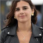 Étudiante forte en langue , histoire-géographie ainsi que d’autres matières